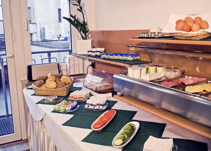 Adler Frankfurt Hotel 3*
