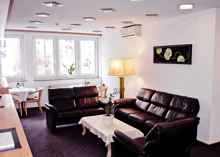 Otel Adler Frankfurt