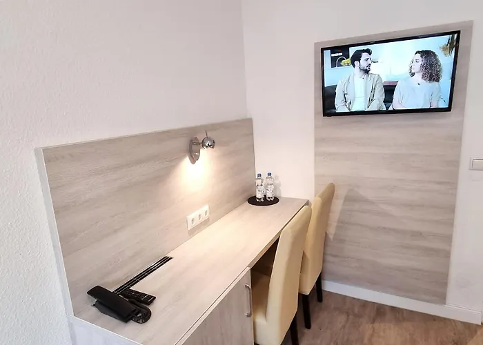 Otel Adler Frankfurt