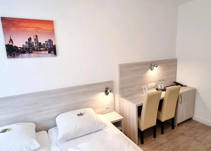 Adler Frankfurt