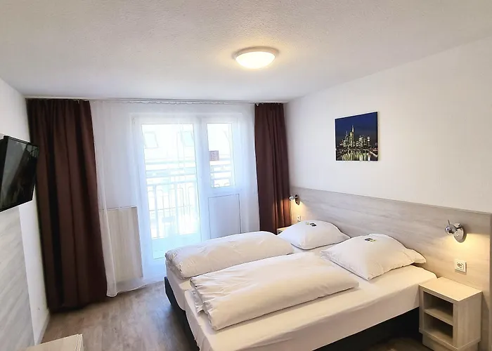 Adler Frankfurt Hotel 3*